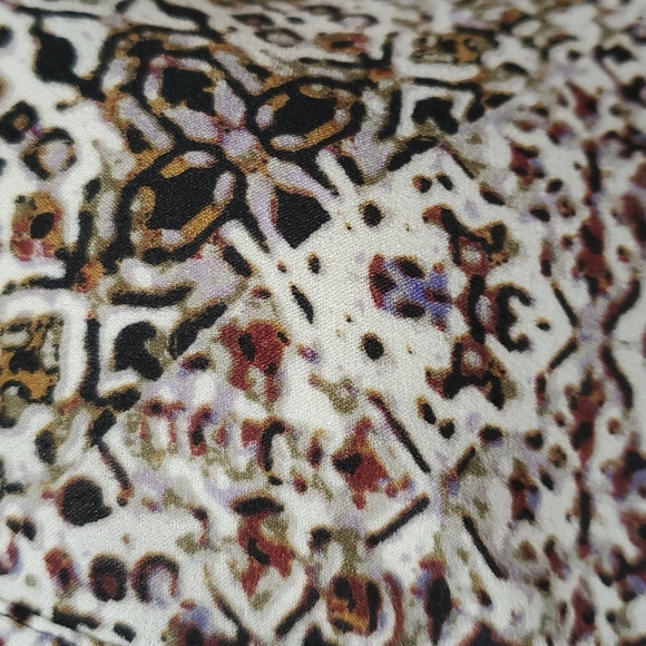 Sanctuary Size M Multi Color Print Button Down, Adjustable Roll - Up Sle… - Picture 5 of 7